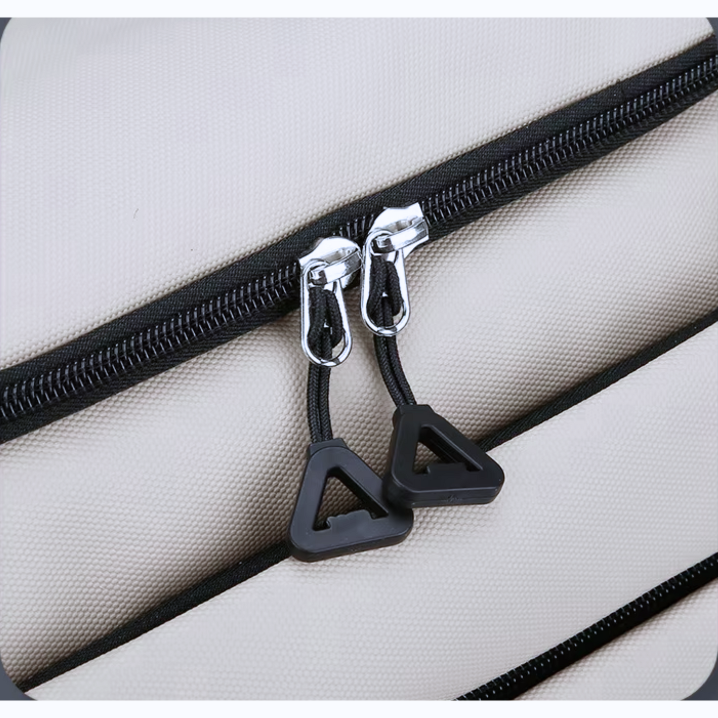 Lith Waterproof Sports & Travel Duffel Bag β Lightweight, Durable & Versatile