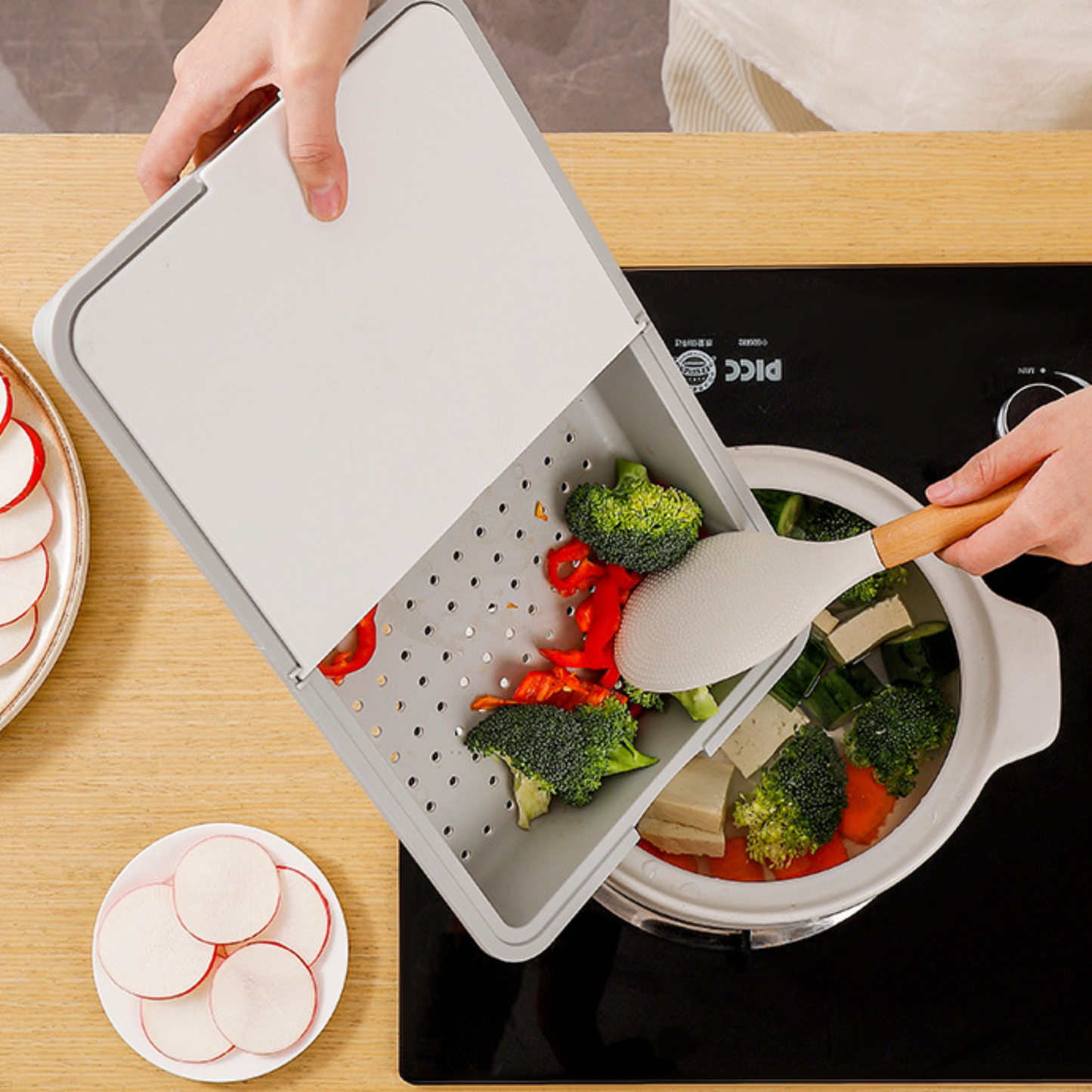 8-Piece Multifunctional Vegetable Chopper with Container – Adjustable Stainless Steel Blades, Drain Basket & Cutting Board (Grey + White)